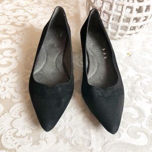 AEROSOLES Heelrest Black Suede women shoes size 8M